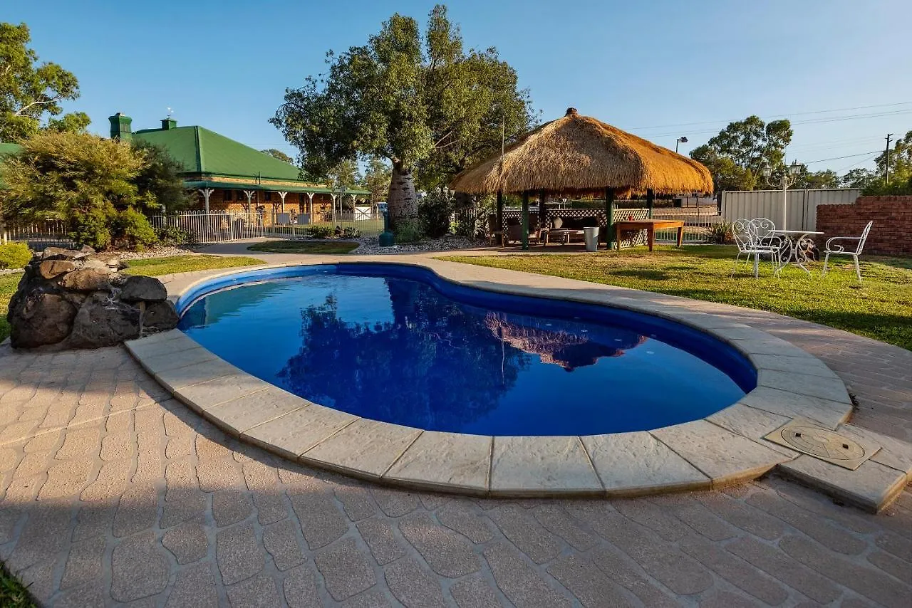 Overlander Homestead Motel Roma